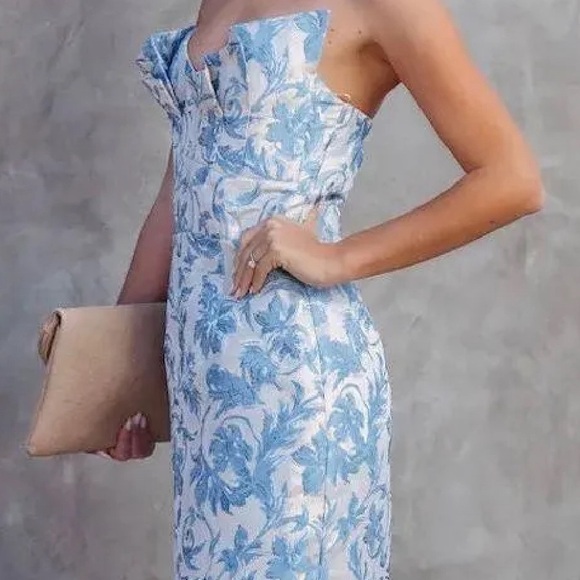 🎄SALE Vici Windsor Floral Shimmer Strapless Midi Dress Blue XS - Picture 3 of 12